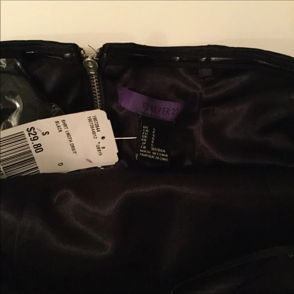 Cute little black dress! LBD NWT - Picture 2 of 3